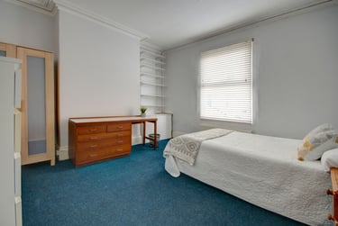 5 bed house, St. Pauls Street North, Francis Close Hall, Cheltenham, GL504AQ - Image 9