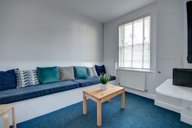 5 bed house, Marle Hill Road, Francis Close Hall, Cheltenham, GL504LN - Image 1