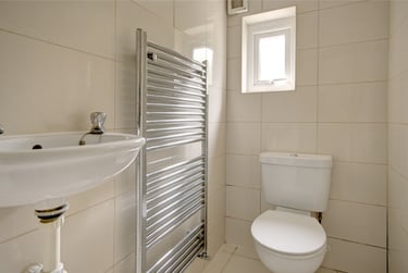 4 bed house, Marle Hill Parade, Francis Close Hall, Cheltenham, GL504LG - Image 9