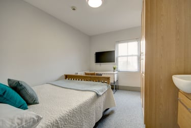7 bed house, Swindon Road, St Pauls, Cheltenham, GL519HZ - Image 8