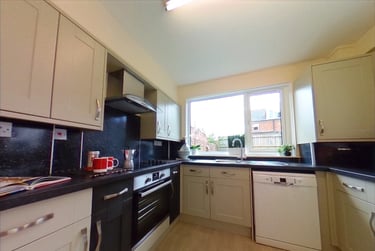 6 bed house, Mowbray avenue, St james, Exeter, EX44HB - Image 4