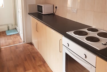 4 bed house, Connaught Street, The mounts, Northampton, NN13BP - Image 3