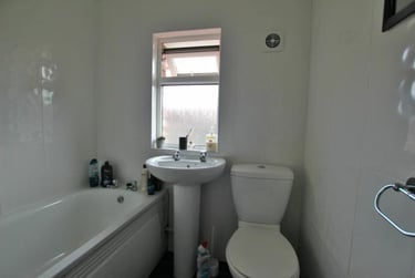 4 bed house, Henwick Avenue, St Johns, Worcester, WR25JB - Image 13