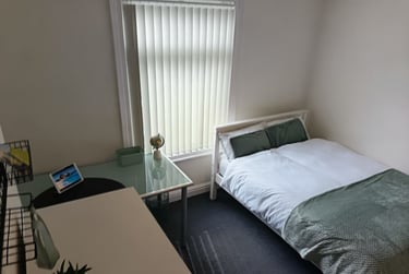 3 bed house, Camborne Street, Rusholme, Manchester, M147PH - Image 2