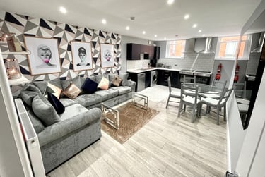 5 bed flat, Roscoe Street, City Centre, Liverpool, L12SX - Image 1