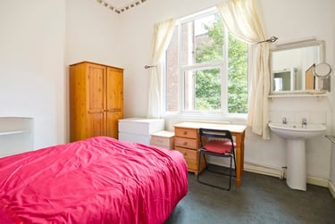 4 bed flat, Forest Road West, Arboretum, Nottingham, NG74ER - Image 8