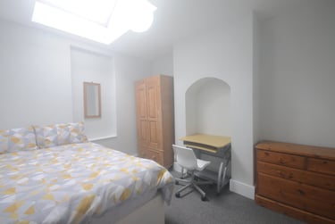 3 bed house, St Pauls Street North, St pauls, Cheltenham, GL505AQ - Image 6