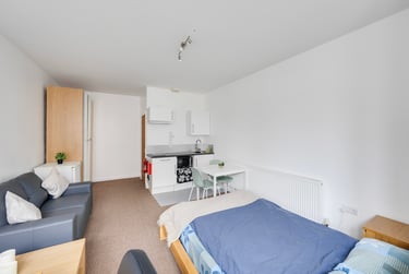 1 bed studio, 14B Furzehill Road, Mutley plain, Plymouth, PL47JY - Image 3