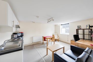 1 bed studio, 353 North Road West, City Centre, Plymouth, PL15DJ - Image 4