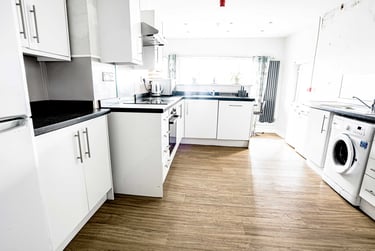 7 bed house, St. Albans Road, Brynmill, Swansea, SA20BP - Image 3