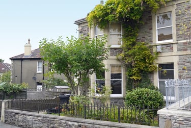 8 bed house, Chesterfield Road, St andrews, Bristol, BS65DL - Image 1