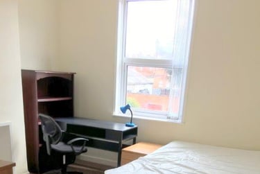 3 bed house, Broomfield Road, Earlsdon, Coventry, CV56LB - Image 2