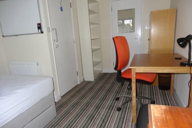 5 bed house, Prior Deram Walk, Canley, Coventry, CV48FS - Image 7