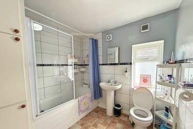 5 bed house, Newport View, Burley, Leeds, LS63BX - Image 11
