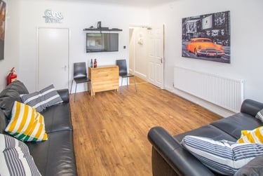 6 bed house, Cromwell Street, Arboretum, Nottingham, NG74GL - Image 2
