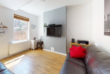 1 bed house, Wellington Street, City centre, Nottingham, NG31DL - Image 2