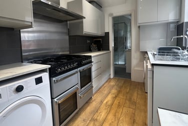 5 bed house, Wellington Street, City centre, Nottingham, NG31DL - Image 2