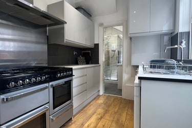 1 bed house, Wellington Street, City centre, Nottingham, NG31DL - Image 1