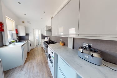 5 bed house, Watkin Street, City Centre, Nottingham, NG31DL - Image 3