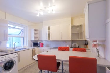 4 bed house, Queens Park Road, Elm Grove, Brighton, BN29XL - Image 8