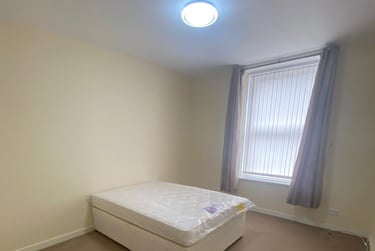 2 bed flat, Milnbank Road, Near university, Dundee, DD15QF - Image 3