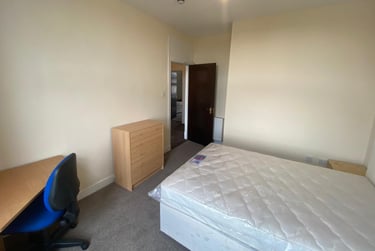 2 bed flat, Perth Road, West end, Dundee, DD21AE - Image 3