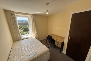 4 bed flat, Reform Street, City centre, Dundee, DD11RT - Image 3