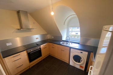 2 bed flat, Coutties Wynd, City centre, Dundee, DD14AG - Image 5