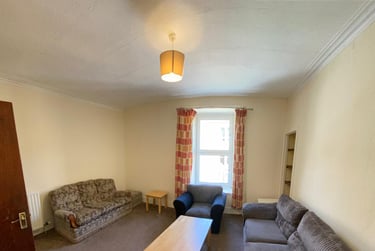 3 bed flat, 82 Peddie Street, West end, Dundee, DD15LT - Image 1