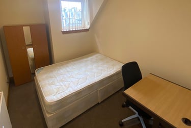 2 bed flat, Coutties Wynd, City centre, Dundee, DD14AG - Image 3
