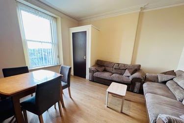 4 bed flat, 6 Cleghorn Street, West end, Dundee, DD22NR - Image 1
