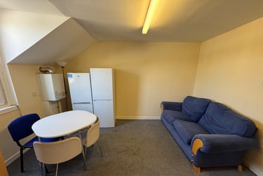4 bed flat, Reform Street, City centre, Dundee, DD11RT - Image 1