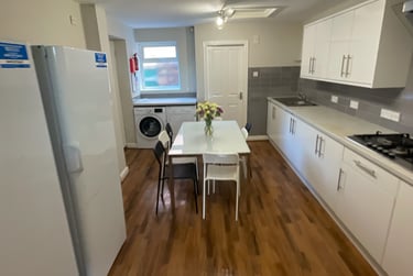7 bed house, Grant Avenue, Wavertree, Liverpool, L155AY - Image 9