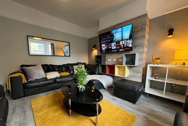 7 bed house, Garmoyle Road, Wavertree, Liverpool, L153HN - Image 1