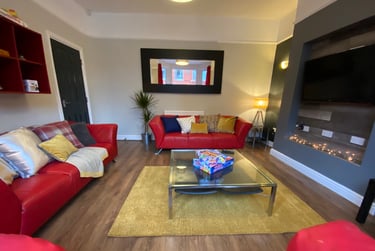 7 bed house, Harringay Avenue, Sefton Park, Liverpool, L181JE - Image 2
