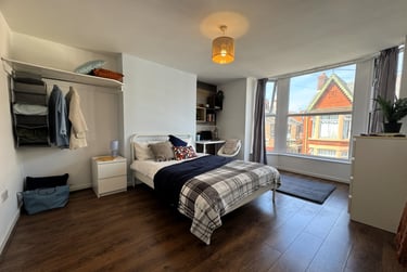 7 bed house, Harringay Avenue, Sefton Park, Liverpool, L181JE - Image 1