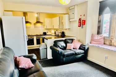 8 bed flat, Hanover Street, Broomhall, Broomhall, Sheffield, S37WT - Image 1