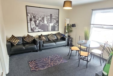 6 bed flat, Glossop Road, Broomhall, Sheffield, S102HP - Image 5