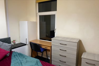 2 bed flat, Crookes Valley Road, Crookesmoor, Sheffield, S101BA - Image 7