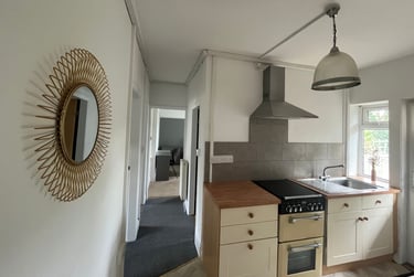 2 bed flat, Beech Avenue, Holgate, York, YO244JJ - Image 2