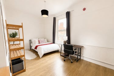 6 bed house, Lawrence Street, Fishergate, York, YO103BP - Image 2