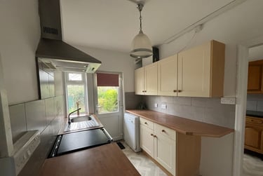 2 bed flat, Beech Avenue, Holgate, York, YO244JJ - Image 3