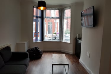 4 bed house, Woodcroft Road, Wavertree, Liverpool, L152HQ - Image 2