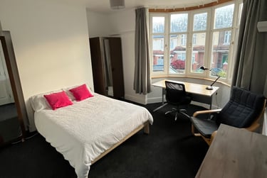 4 bed house, Dale Gardens, North Hill, Plymouth, PL46PX - Image 3