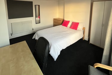 4 bed house, Dale Gardens, North Hill, Plymouth, PL46PX - Image 9