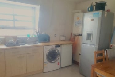 4 bed flat, New Cross Road, New Cross, London, SE146TQ - Image 8