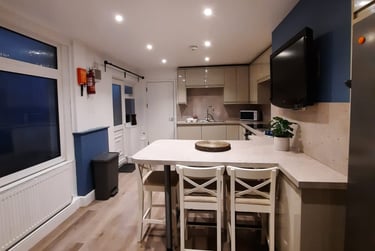5 bed house, Aylesbury road, Brynmill, Swansea, SA20BS - Image 1