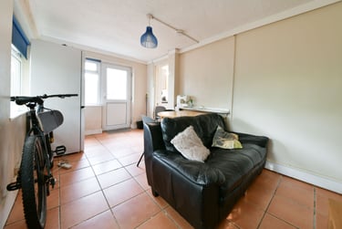 7 bed house, The Highway, Near university, Brighton, BN24GD - Image 5
