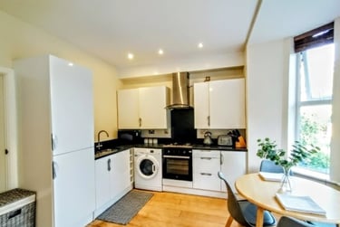 2 bed flat, Brighton grove, Fallowfield, Manchester, M145JG - Image 5