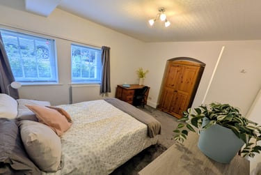 2 bed flat, Daisy Bank Road, Victoria Park, Manchester, M145QL - Image 2